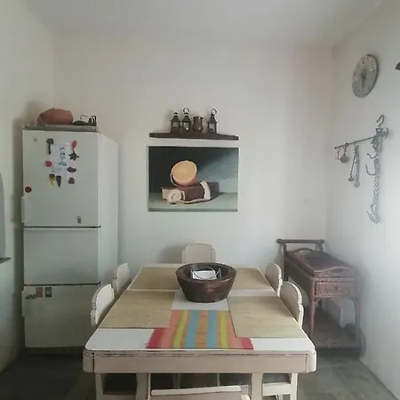 Nikos Asklipios Parikia (Paros)